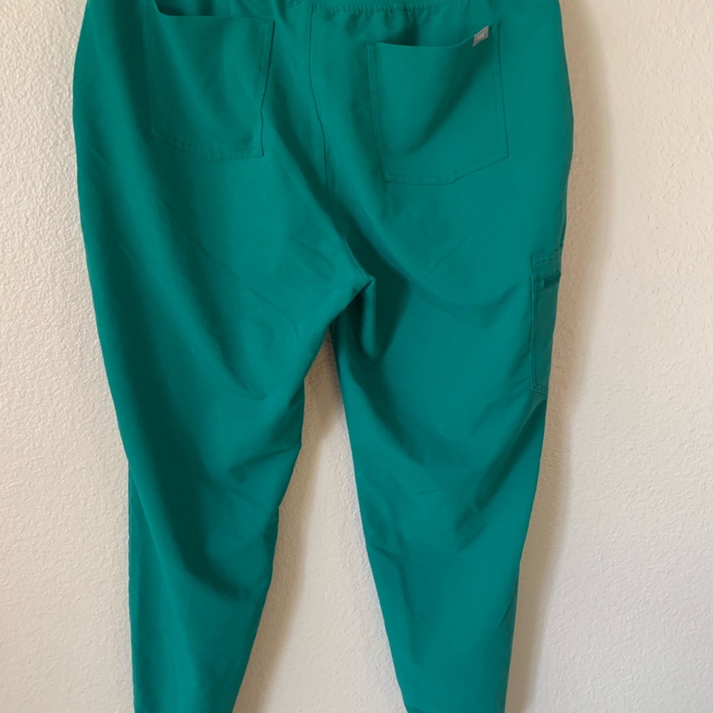 Figs Zamora Jogger Pants- Hunter green - 2XL tall - Picture 4 of 4